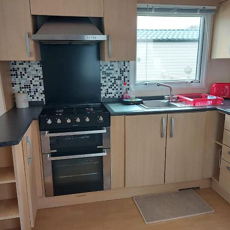 6 Berth Pet Friendly Caravan On Sandy Glade Berrow Eksteriør billede