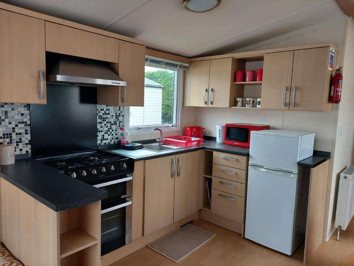 6 Berth Pet Friendly Caravan On Sandy Glade Berrow Eksteriør billede