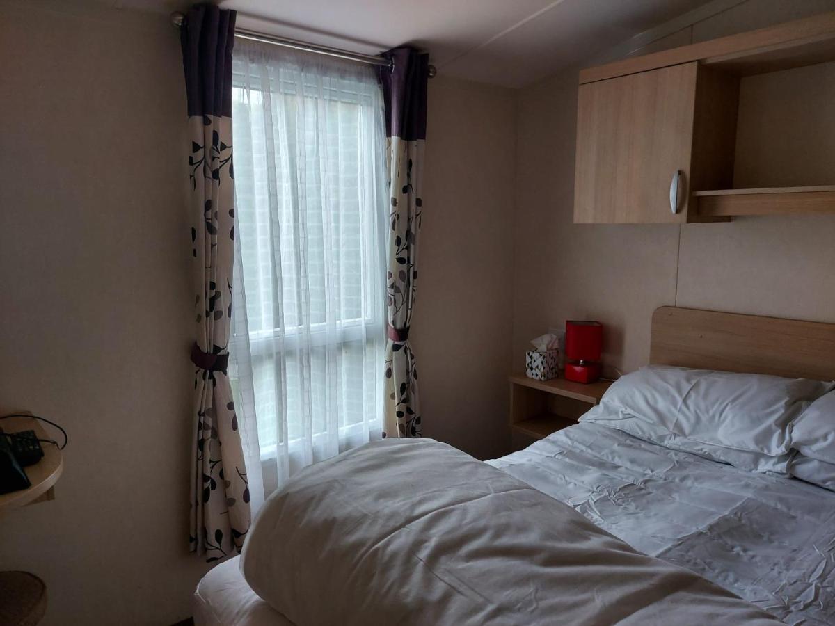 6 Berth Pet Friendly Caravan On Sandy Glade Berrow Eksteriør billede