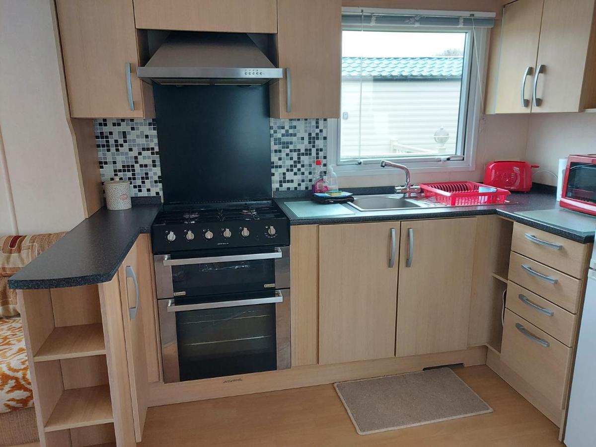 6 Berth Pet Friendly Caravan On Sandy Glade Berrow Eksteriør billede